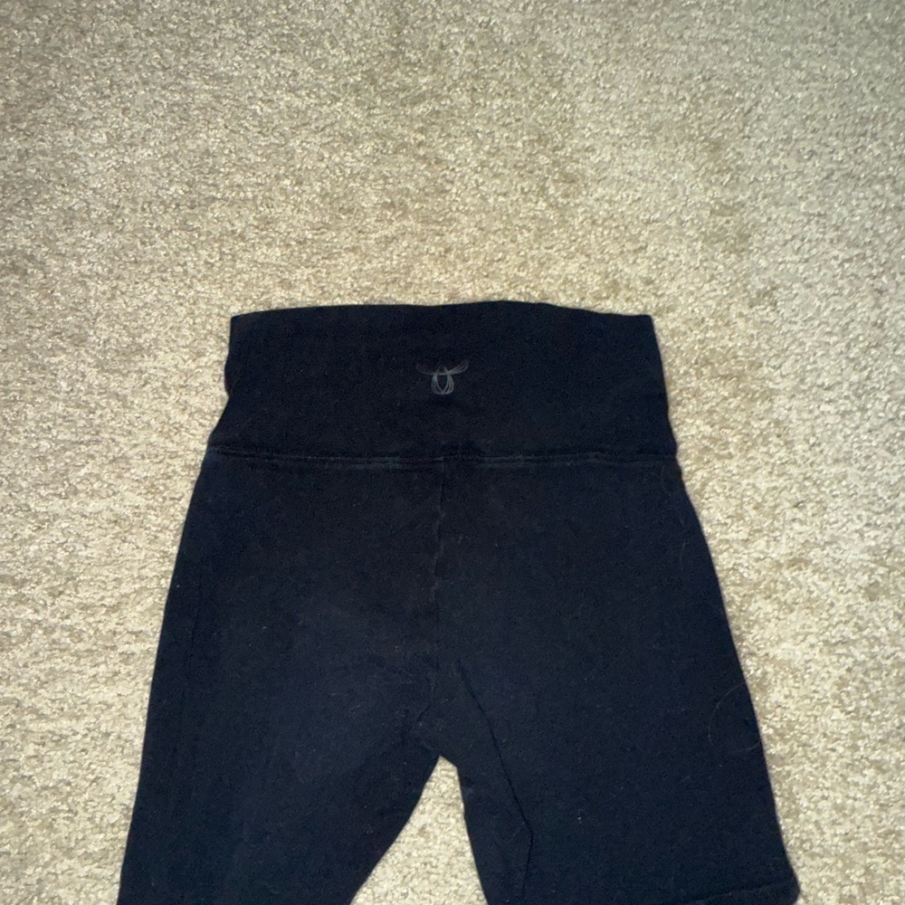 Aritzia TNA black biker shorts